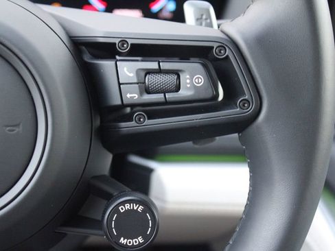 Certified 2025 Porsche Panamera image 24