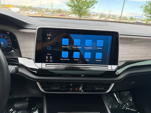 Certified 2024 Volkswagen Atlas SEL image 20