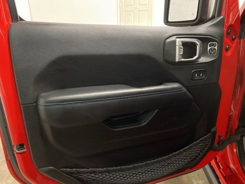 Used 2022 Jeep Wrangler Unlimited Rubicon 4xe w/ Cold Weather Group image 29