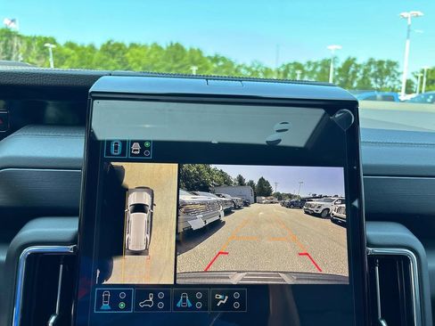 New 2026 GMC Yukon Denali w/ Sun & Power Step Package AWD/4WD image 16