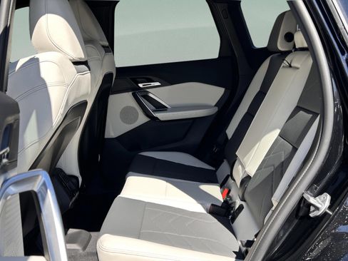 Used 2026 BMW X1 xDrive28i w/ Convenience Package image 23