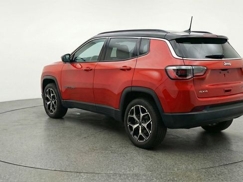 Used 2025 Jeep Compass Limited AWD/4WD image 6