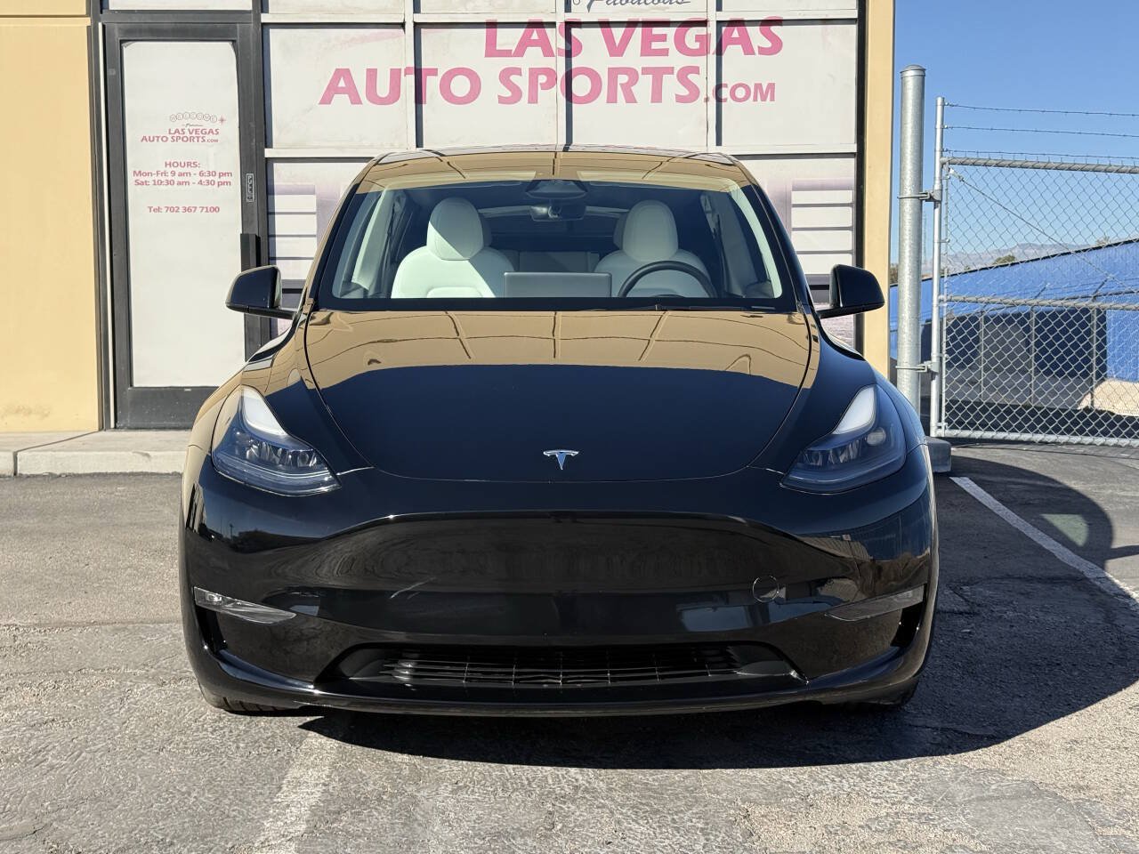 Used 2023 Tesla Model Y Long Range AWD/4WD image 3