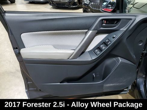 Used 2017 Subaru Forester 2.5i w/ Alloy Wheel Package AWD/4WD image 8