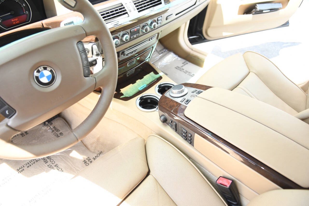 Used 2006 BMW 750Li RWD image 21