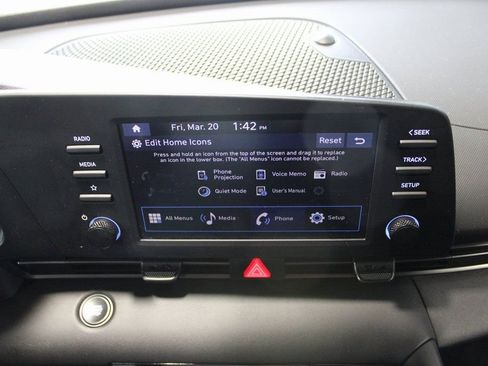 Used 2025 Hyundai Elantra Sport image 26