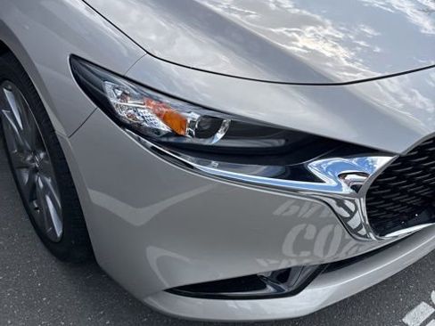 Used 2025 MAZDA MAZDA3 s image 4