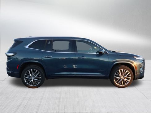 New 2026 Buick Enclave Avenir image 8