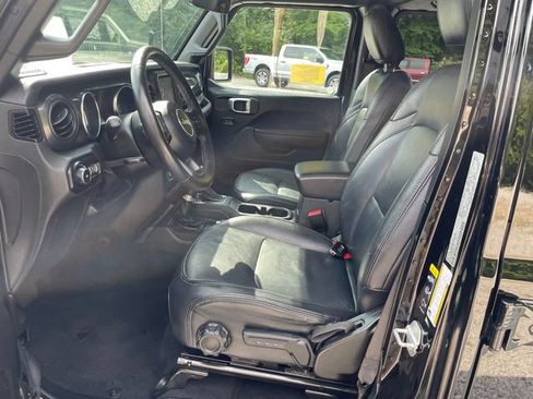 Used 2021 Jeep Wrangler Unlimited Sport AWD/4WD image 36