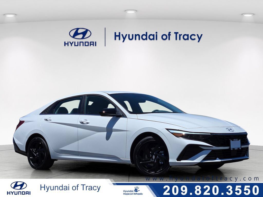 Certified 2026 Hyundai Elantra SEL Sport FWD image 1