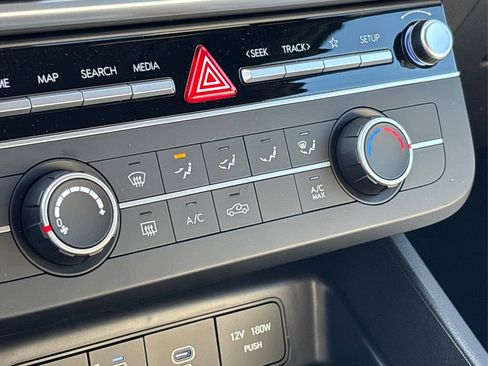 New 2026 Hyundai Santa Cruz SE AWD/4WD image 18