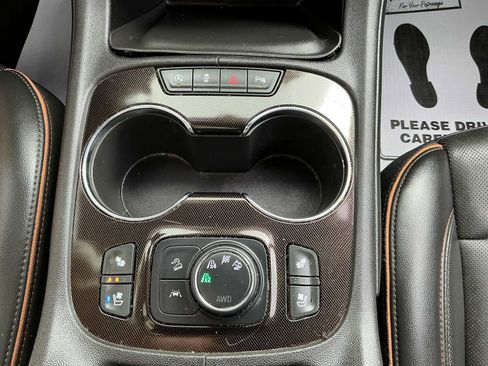 Used 2023 GMC Acadia AT4 w/ Technology Package AWD/4WD image 16