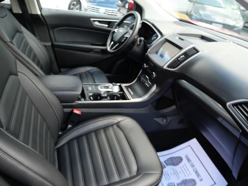 Used 2020 Ford Edge SEL w/ Cold Weather Package AWD/4WD image 29