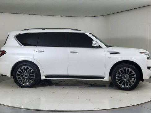 Used 2021 Nissan Armada Platinum w/ Captain's Chairs Package image 8