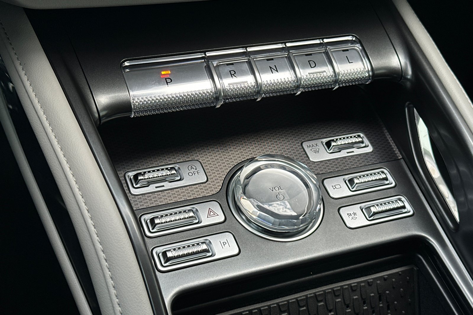 New 2026 Lincoln Nautilus Premier AWD/4WD image 20