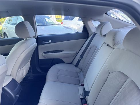 Used 2016 Kia Optima LX FWD image 28