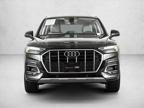 Certified 2024 Audi Q5 Premium AWD/4WD image 2
