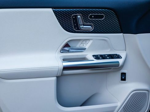 New 2026 Mercedes-Benz GLA 250 4MATIC image 20