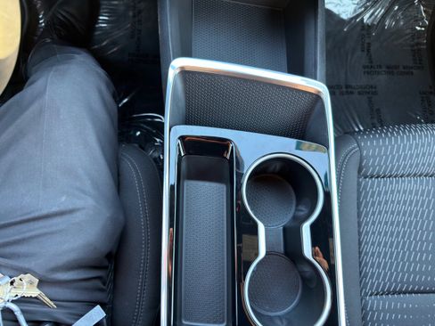 Used 2025 Chevrolet Equinox LT image 31