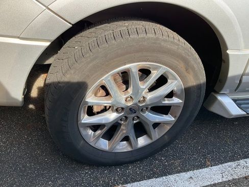 Used 2017 Ford Expedition EL Limited image 10