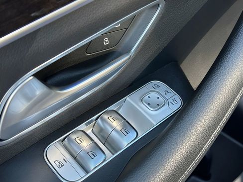 Used 2025 Mercedes-Benz GLE 350 4MATIC image 12