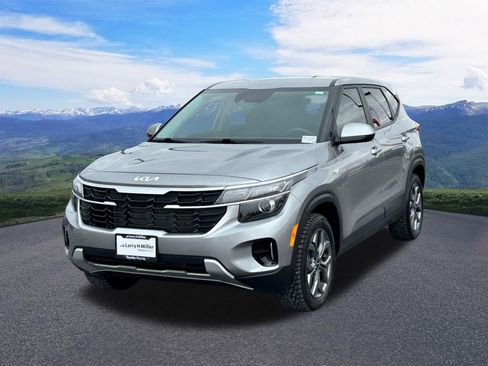 Used 2024 Kia Seltos LX image 1
