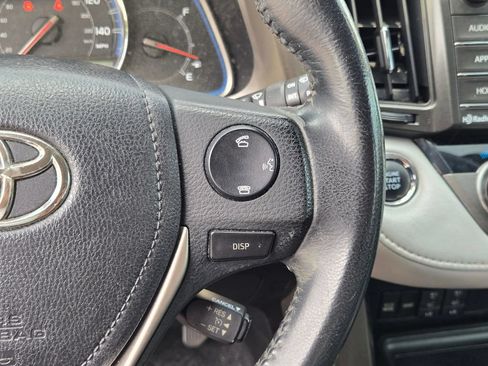 Used 2014 Toyota RAV4 Limited FWD image 26