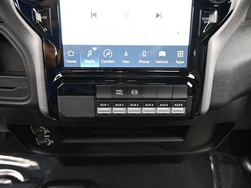 Used 2024 RAM 3500 Tradesman image 25