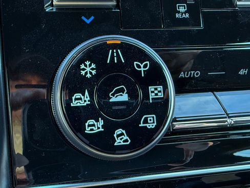 New 2025 Nissan Armada PRO-4X image 28