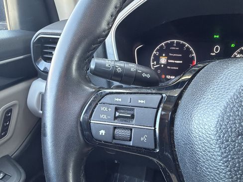 Used 2024 Honda Pilot Touring image 29