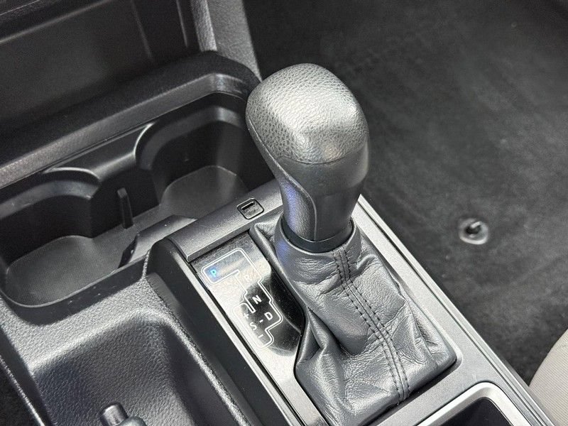 Used 2021 Toyota Tacoma SR AWD/4WD image 27