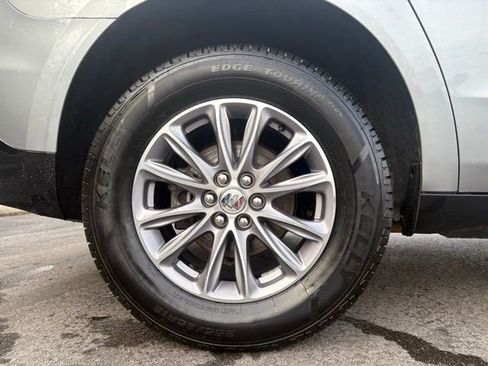 Certified 2023 Buick Enclave Essence image 15