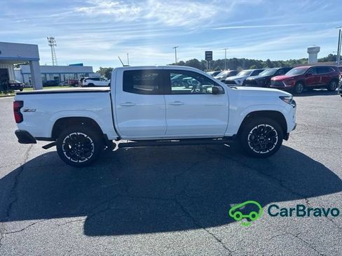 Used 2026 Chevrolet Colorado Z71 w/ Technology Package AWD/4WD image 2