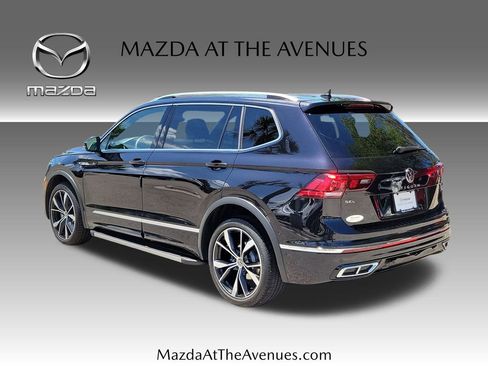 Used 2024 Volkswagen Tiguan SEL R-Line image 4