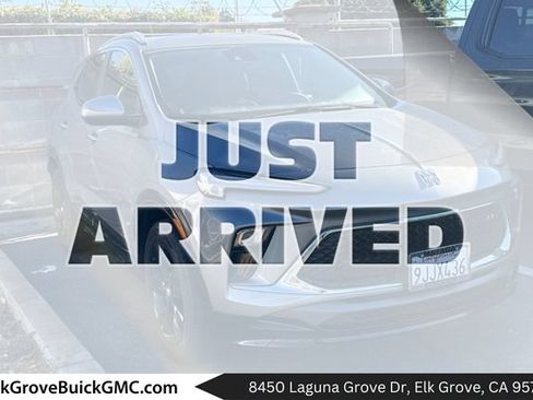 Used 2024 Buick Encore GX Sport Touring FWD image 1