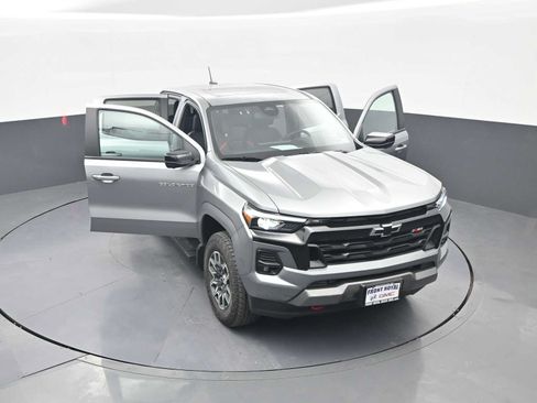 Used 2026 Chevrolet Colorado Z71 w/ Technology Package AWD/4WD image 46