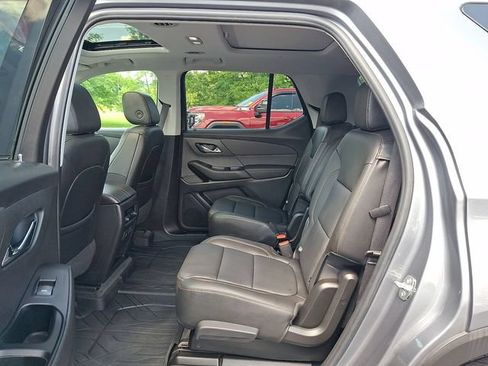 Used 2020 Chevrolet Traverse RS AWD/4WD image 25
