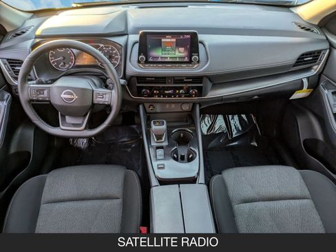 Certified 2025 Nissan Rogue SV image 13