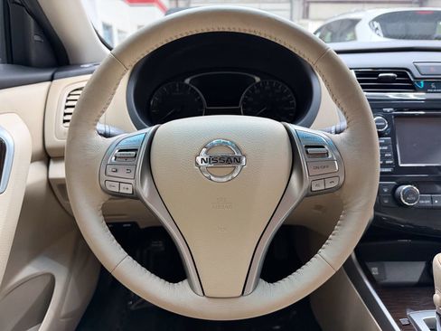 Used 2015 Nissan Altima 2.5 SL w/ Technology Package FWD image 22