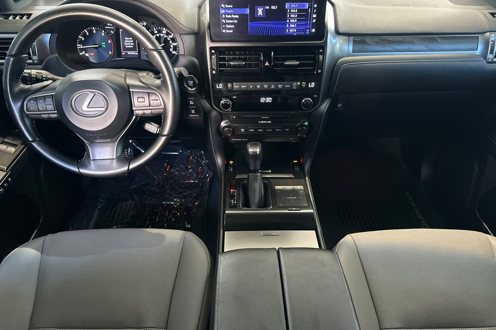 Certified 2023 Lexus GX 460 w/ Black Line Special Edition AWD/4WD image 17