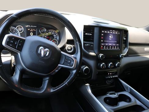 Used 2019 RAM 1500 Big Horn AWD/4WD image 16