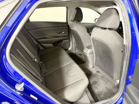 Used 2023 Hyundai Elantra SEL FWD image 37
