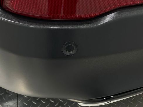 Used 2018 Jeep Cherokee Limited w/ Technology Group image 13