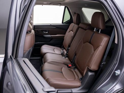 New 2026 Honda Pilot Touring image 18