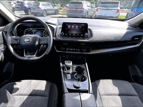 Certified 2026 Nissan Rogue SV AWD/4WD image 21