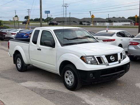 Used 2019 Nissan Frontier S RWD image 3