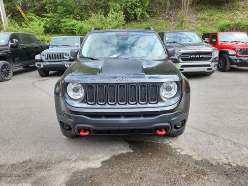 Used 2017 Jeep Renegade Trailhawk image 8