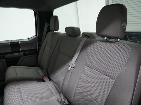 Used 2019 Ford F150 XLT image 11