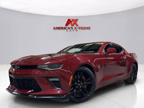 Used 2017 Chevrolet Camaro SS image 9