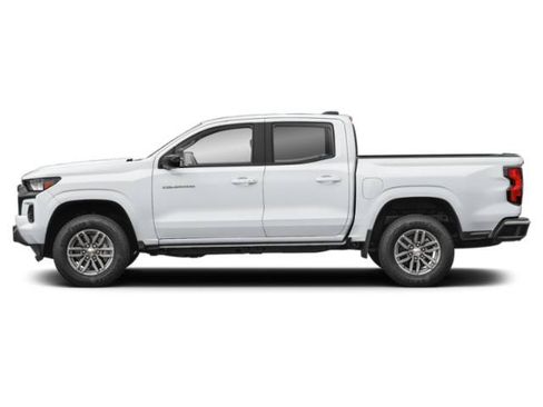 Used 2024 Chevrolet Colorado LT w/ LT Convenience Package II AWD/4WD image 6